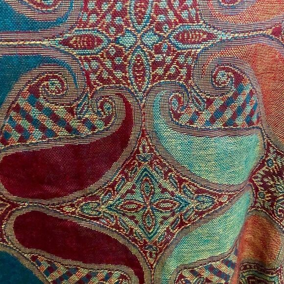 Beautiful Pashmina wrap - Picture 3 of 3